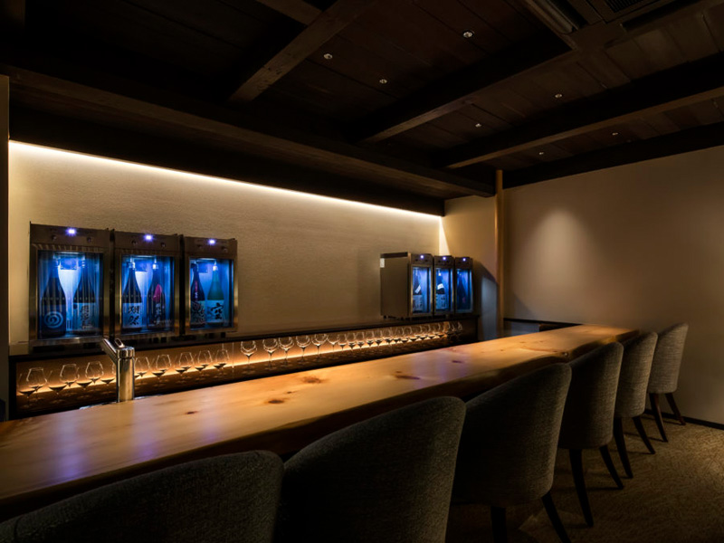 古民家を改築した日本酒バー