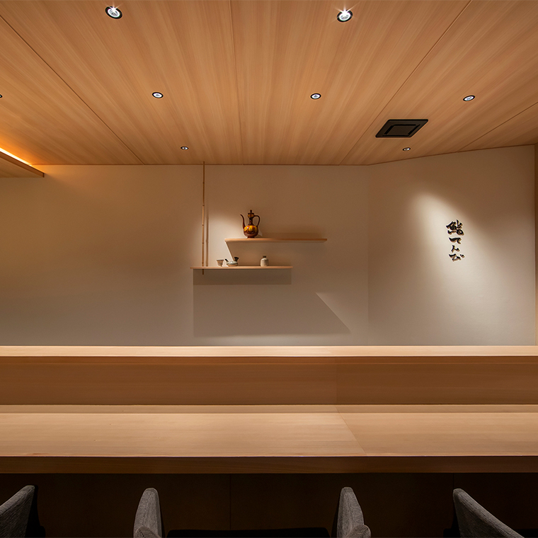寿司屋のカウンターのデザイン