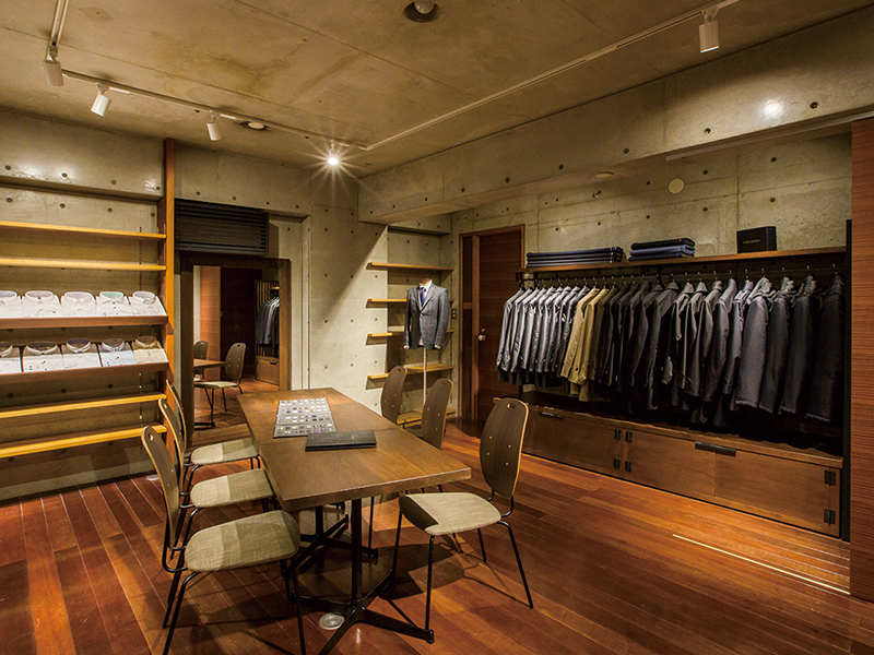 アパレルの床材