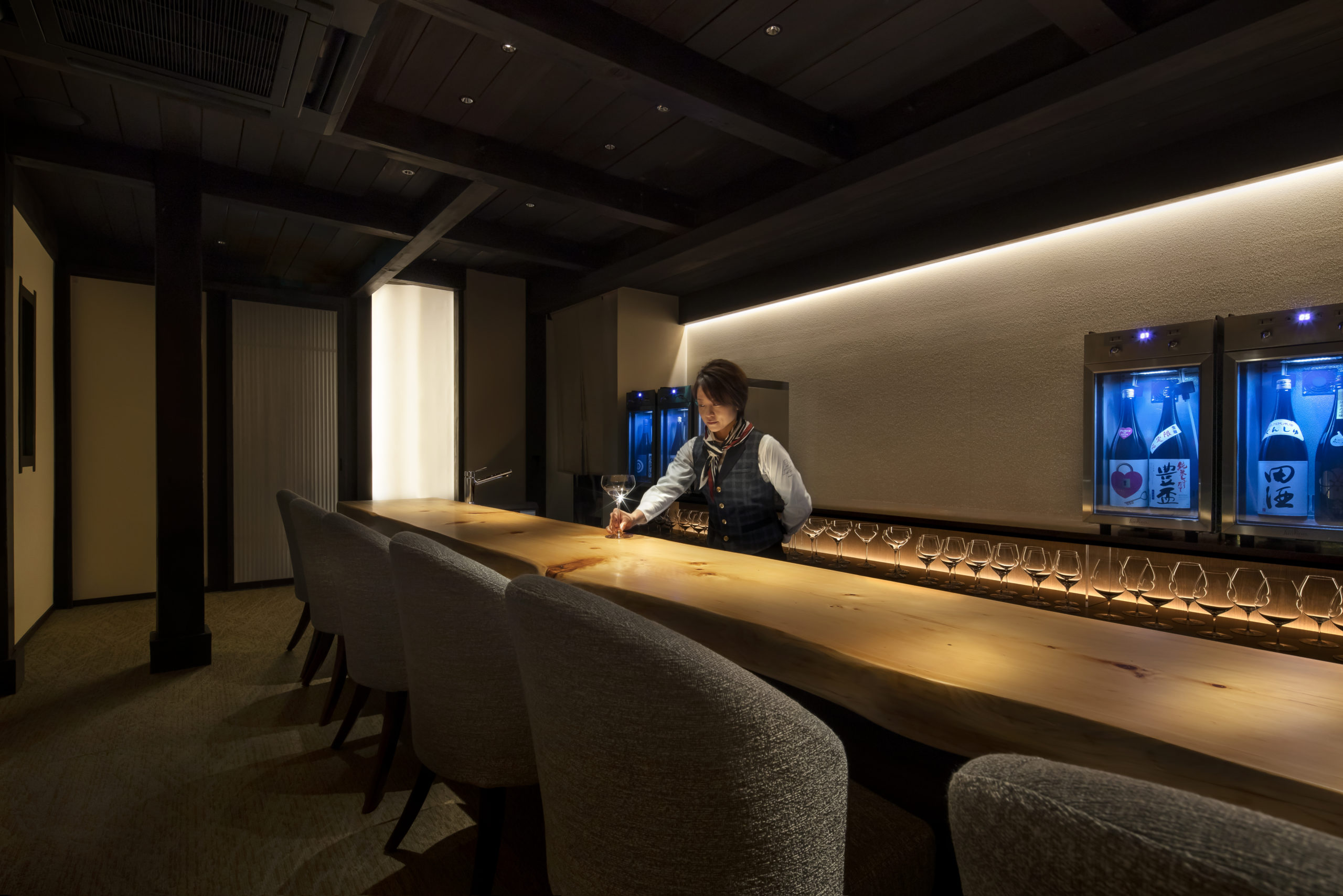 オーセンティックバー